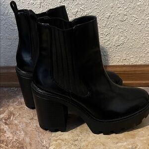 Zara Black Chunky Heel Ankle Boots